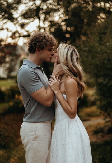 Jessica and Austin engagement photo 25